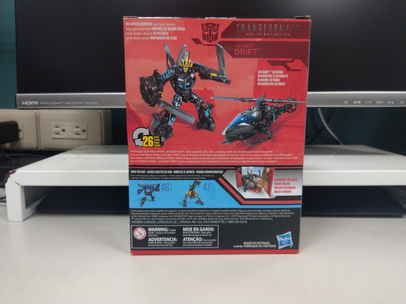 Transformers Studio Series Helicopter Drift In Hand Photos 05 (5 of 26)